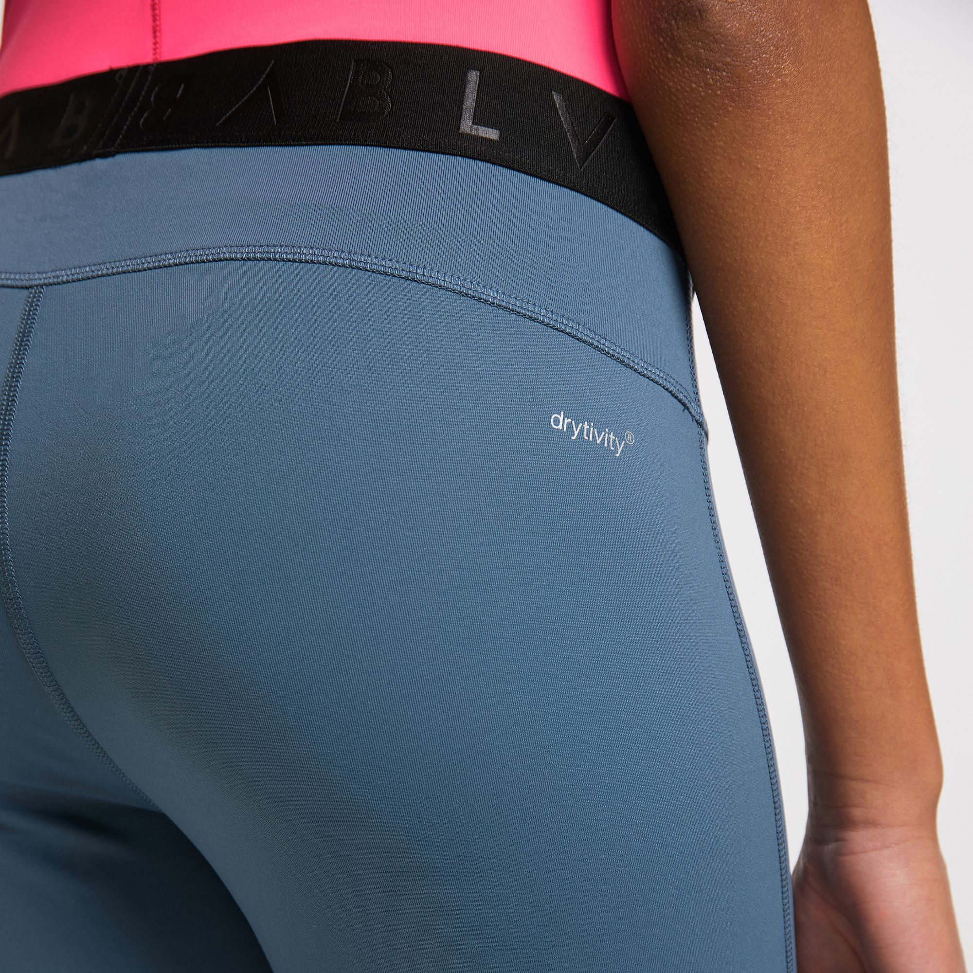 Dames Capri broek met ritsjes bij MS Mode Dames Capri broek met ritsjes bij MS Mode